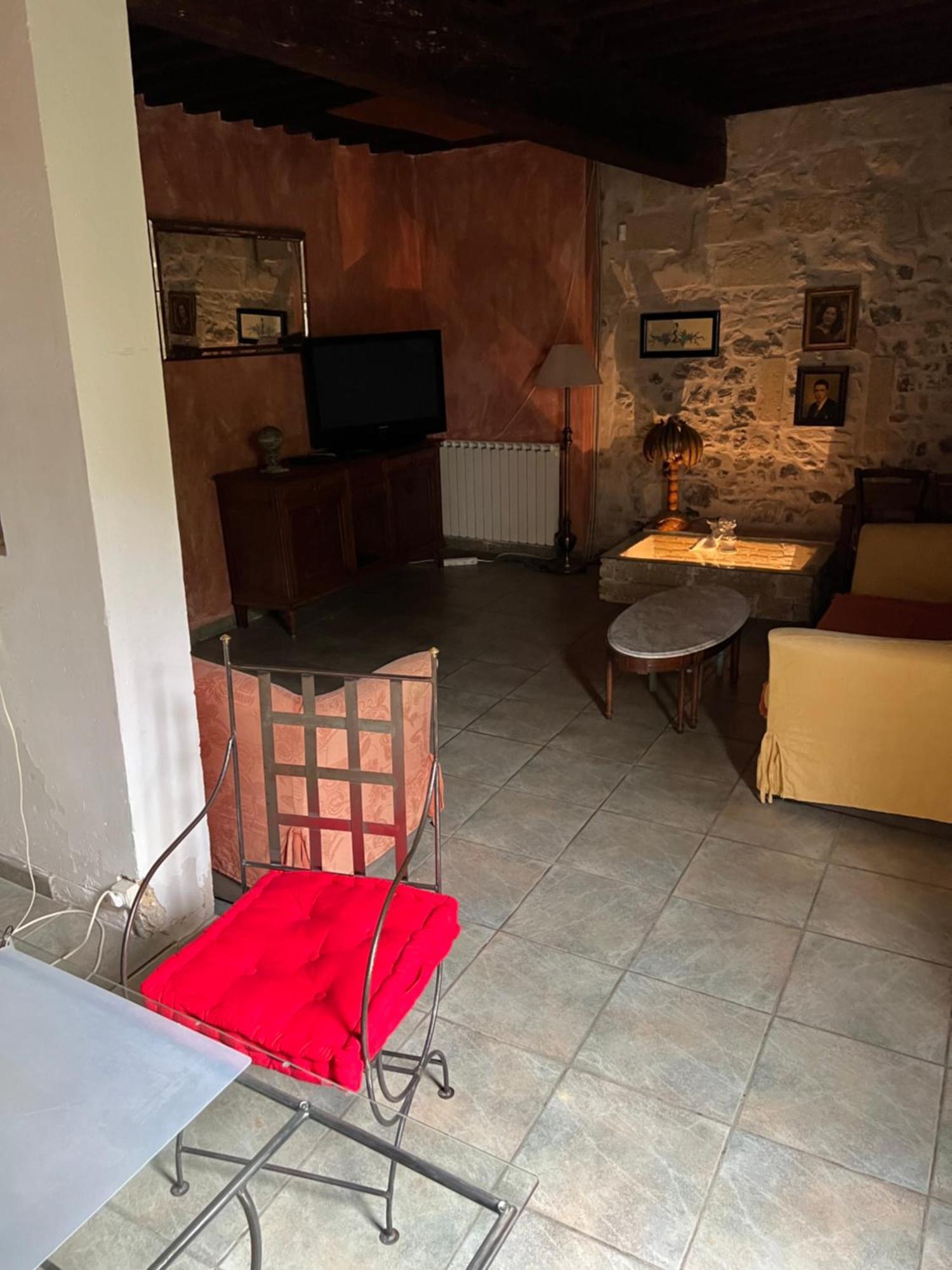 La Maison Sur La Place Aigues-Mortes Exterior photo