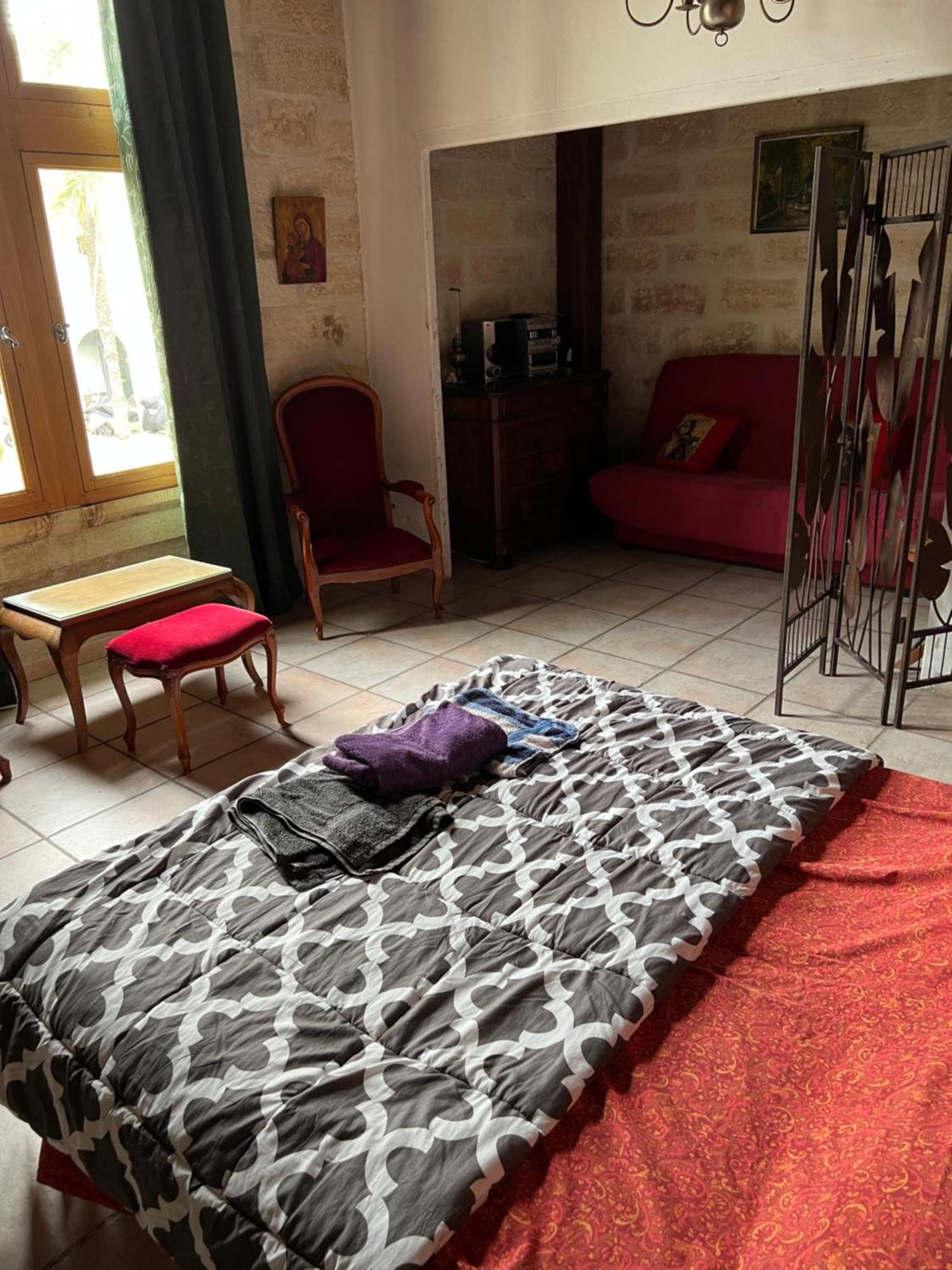 La Maison Sur La Place Aigues-Mortes Exterior photo
